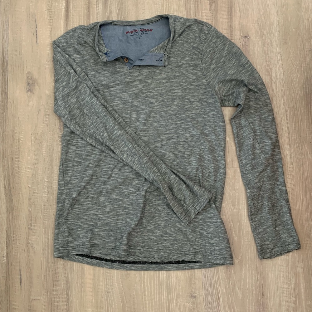 Gray long sleeve